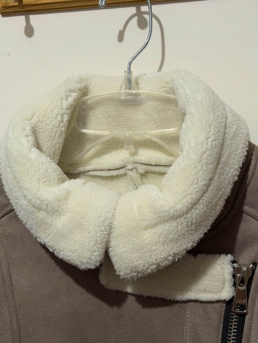 Vigoss Faux Suede Shearling Moto Aviator Jacket Taupe Medium Cozy - Picture 8 of 16